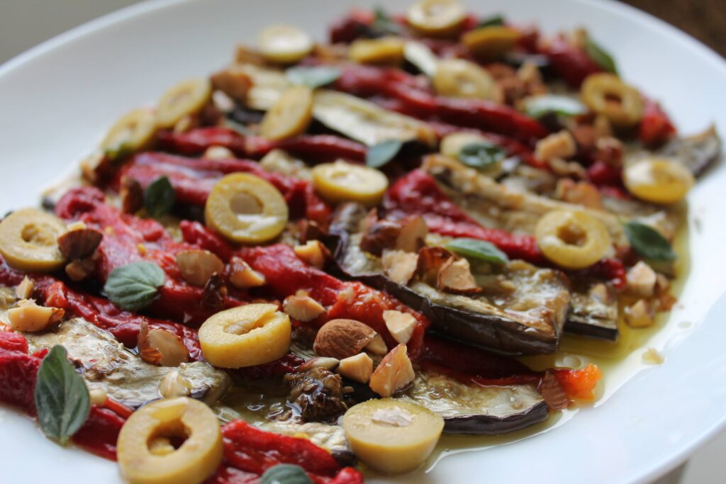 夏のスペイン料理・焼きなすのサラダ