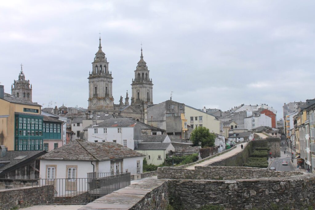 ルゴへの行き方